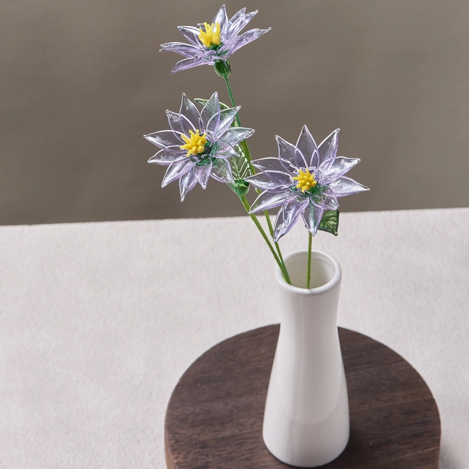 In Loving Memory: Artisan Handblown Glass Flower Tribute – A Lasting Symbol of Love and Remembrance (2) In Loving Memory: Artisan Handblown Glass Flower Tribute – A Lasting Symbol of Love and Remembrance (2)