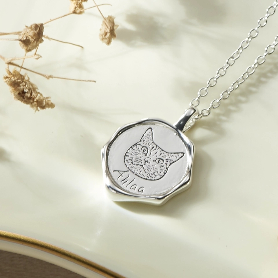 Personalized Pet Pendant - Custom Engraved Dog/Cat Necklace in Gold with Pet's Name (3) Personalized Pet Pendant - Custom Engraved Dog/Cat Necklace in Gold with Pet's Name (3)